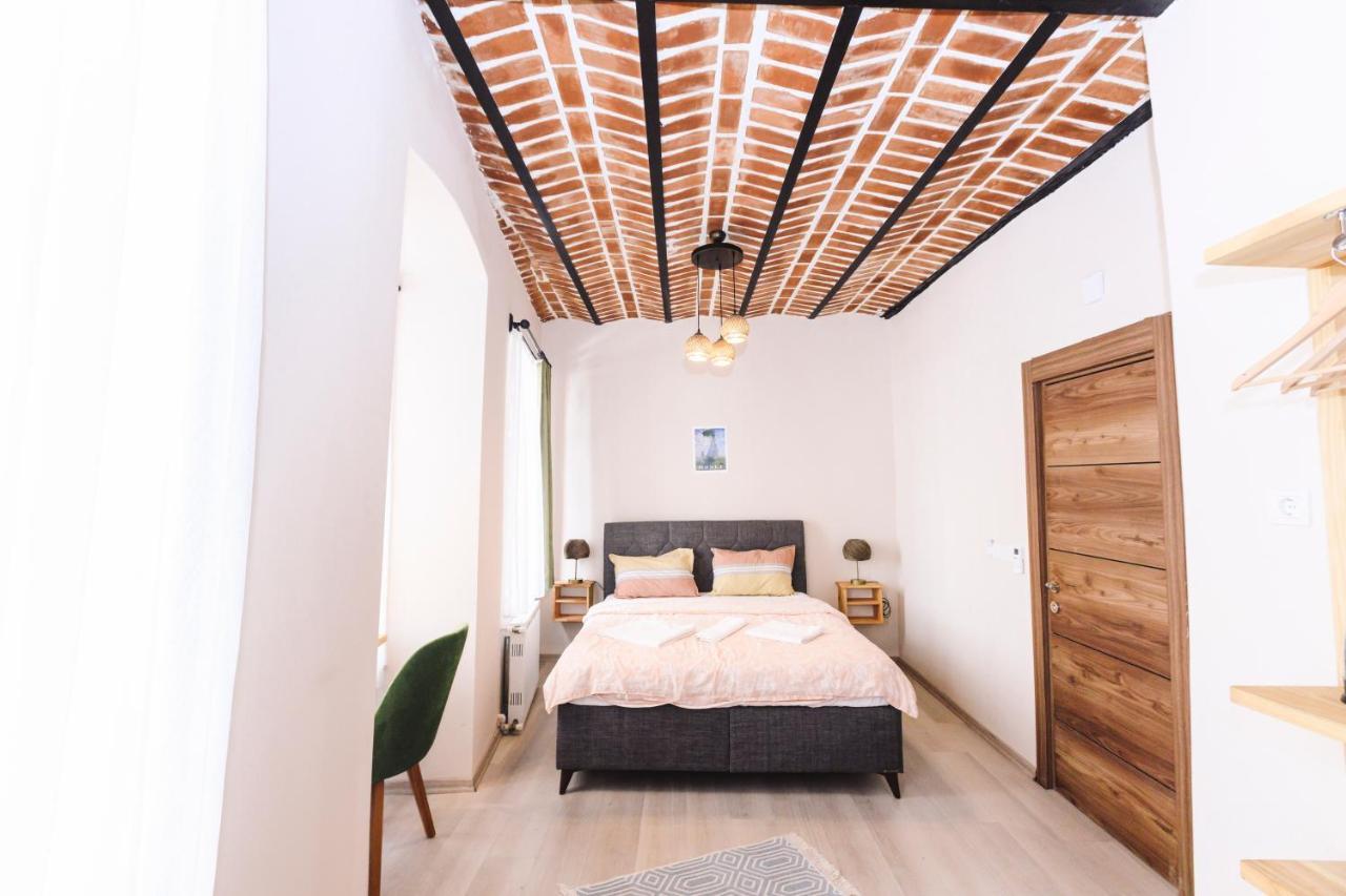 Turan33 Apartamento Estambul Exterior foto