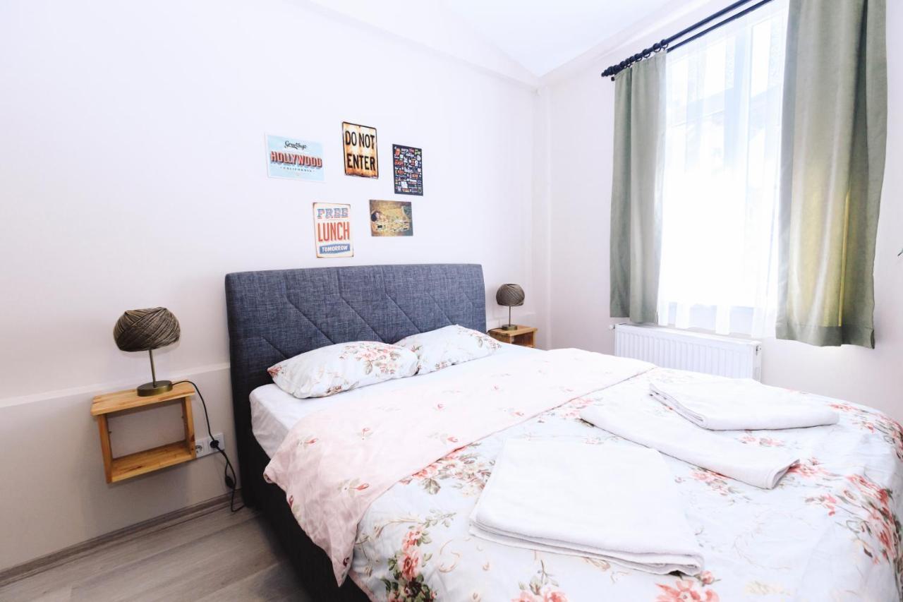 Turan33 Apartamento Estambul Exterior foto